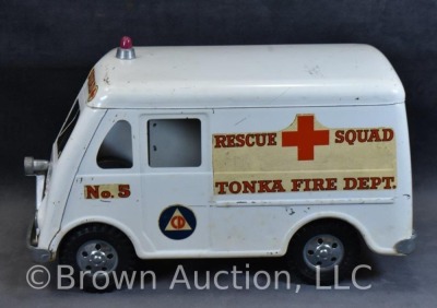 1956 Tonka Rescue Squad No. 5 Fire Department metro van - 4