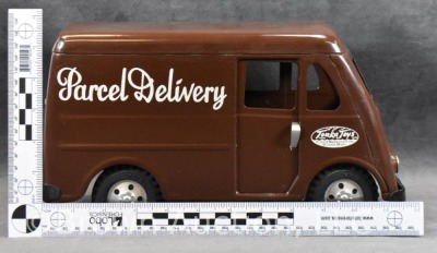 1954 Tonka "Parcel Delivery" metro van - 13