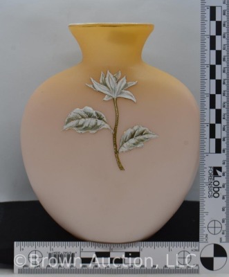 Peach satin 7.25" vase w/ white enameled sunflowers - 3