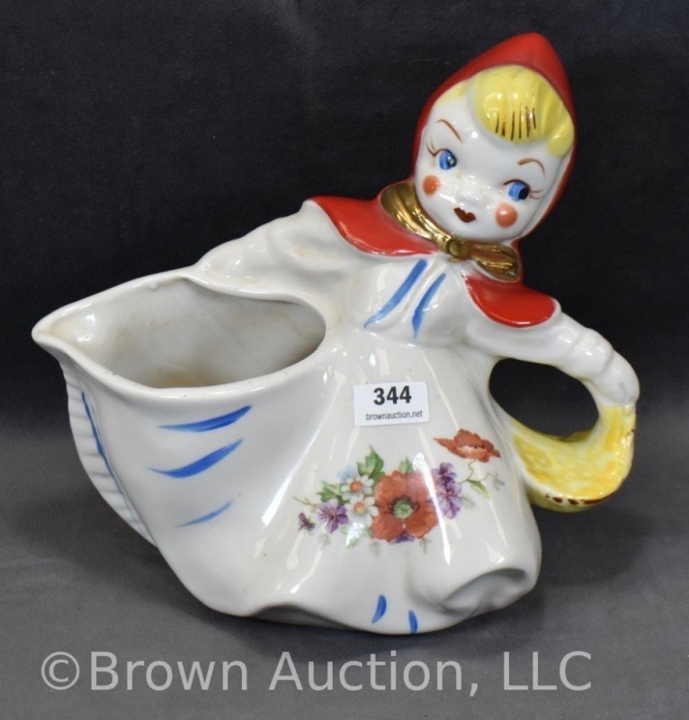 Hull Little Red Riding Hood 6.5" batter pitcher