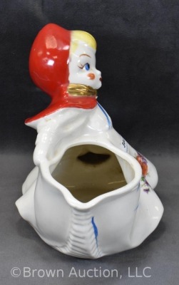 Hull Little Red Riding Hood 6.5" batter pitcher - 4