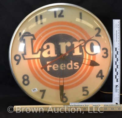 Advertising electric clock - Larro Feeds, 15" round dia. - lights and works! - 9