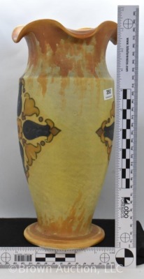 Weller Barcelona 11.5" vase - 4