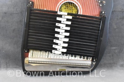 Oscar Schmidt Model No. OS-15B Autoharp and case - 4