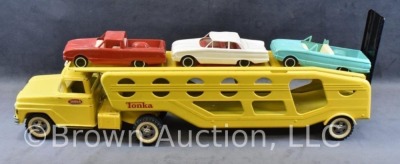 1960 Tonka #840 Car Carrier truck and trailer w/ 3 cars - 2