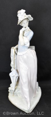 Mrkd. Lladro "Esthetic Pose" 15" porcelain figure - 6