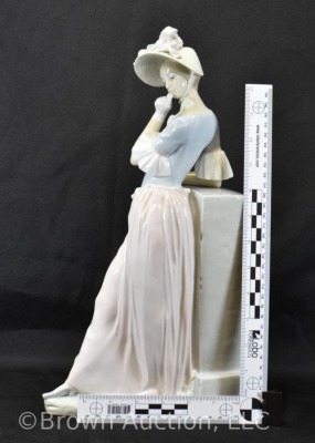 Mrkd. Lladro "Esthetic Pose" 15" porcelain figure - 10