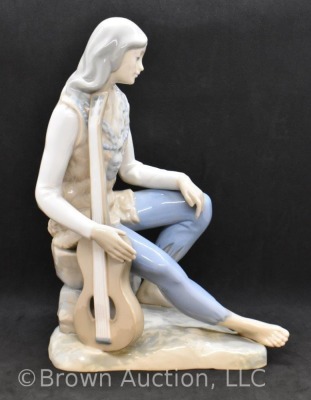 Lladro 10" porcelain figure - seated barefoot girl with guitar - 2