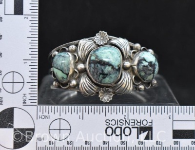 Navajo Indian Sterling Silver cuff bracelet - 7