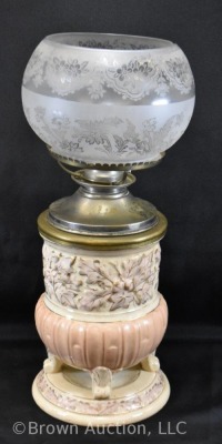 Hitchcock kerosene lamp in mrkd. Avalon Faience Balt base, clear and frosted etched globe - 2