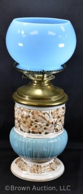 Hitchcock kerosene lamp in mrkd. Avalon Faience Balt base, blue globe - 3