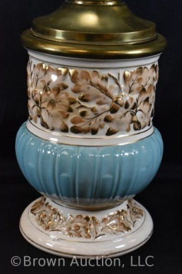 Hitchcock kerosene lamp in mrkd. Avalon Faience Balt base, blue globe - 4