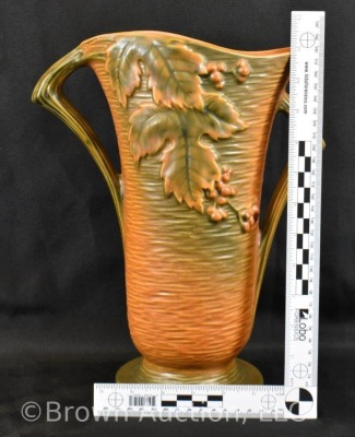 Roseville Bushberry 38-12" vase, russet - 7