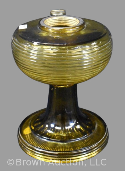 Aladdin Beehive/ Wedding Band kerosene lamp stand, amber