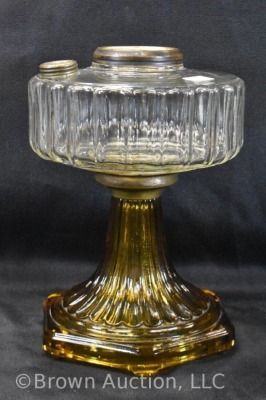 Aladdin Corinthian kerosene lamp stand, clear bowl w/ amber base - 2