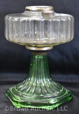 Aladdin Corinthian kerosene lamp stand, clear bowl w/ green base - 2