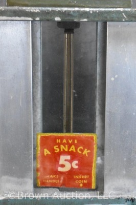 Sun 5 cent gum/ candy vending machine w/ catch tray - 7