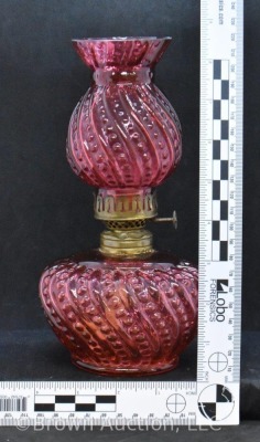 Cranberry swirled embossed beading miniature oil lamp - 8