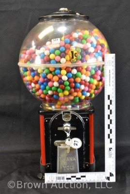 1 cent peanut/ gumball machine - w/ key - 10