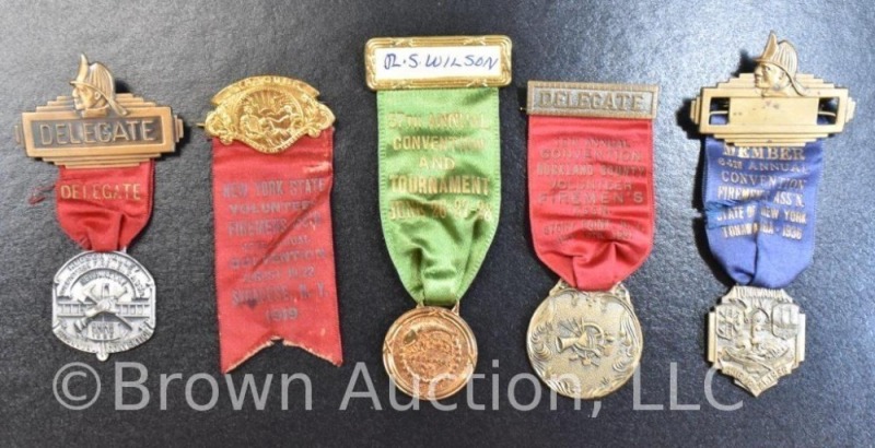 (5) Delegate medals and ribbons dated 1919, 25, 28, 31 and 36