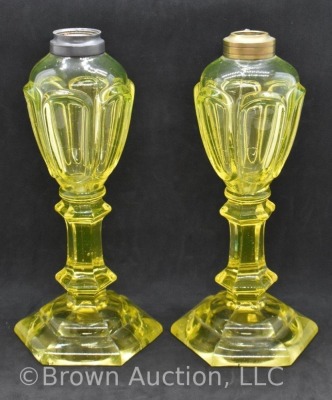 Pair of Art Deco vaseline 9" kerosene lamp stand - 3