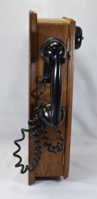 Old wooden wall crank telephone (missing lower shelf) - 4