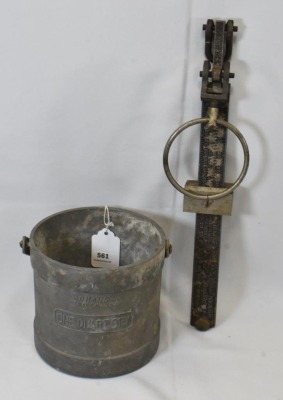 Hanging grain scale bushel bucket + pin and quart cups - 9