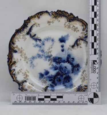 Cobalt handpainted porcelain 7.5"d plate - 7