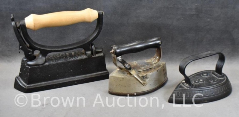 (3) Sad irons incl. 8 H G and large "Sensible"