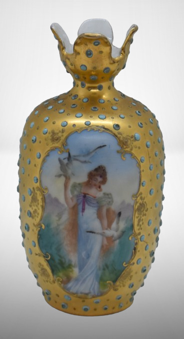 Mrkd. Prov Saxe 5" vase, Lady w/ Doves