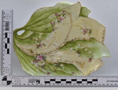 Handpainted porcelain leaf-shaped bowl, 10" x 9", pink roses and Lilies of the Valley - 7