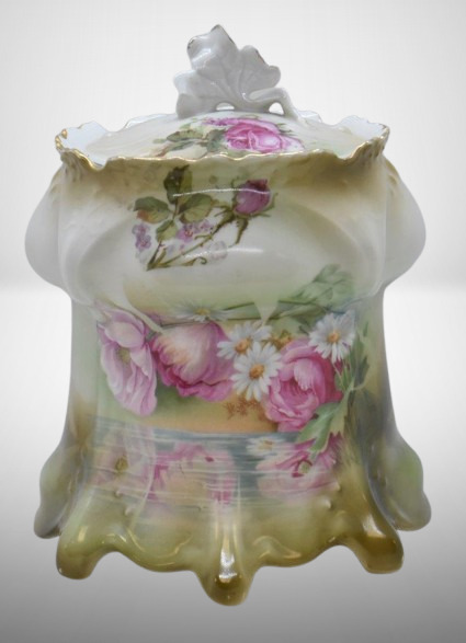 Mrkd. R.S. Germany (RSP Mold 643) 7.5"h biscuit/ cracker jar, Reflecting Poppies and Daisies