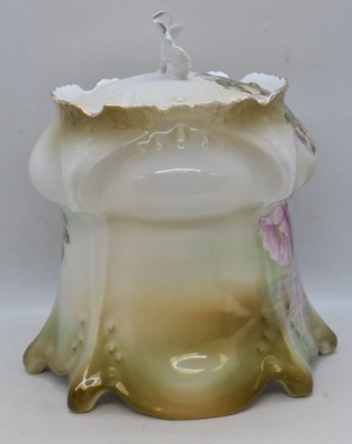 Mrkd. R.S. Germany (RSP Mold 643) 7.5"h biscuit/ cracker jar, Reflecting Poppies and Daisies - 4