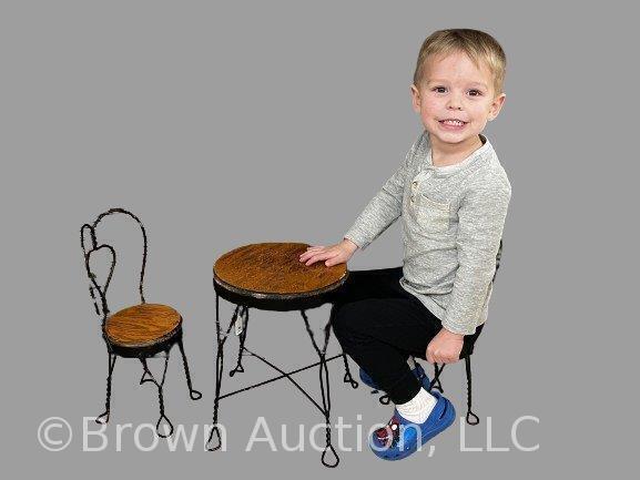 Child's ice cream parlor table and (2) chairs