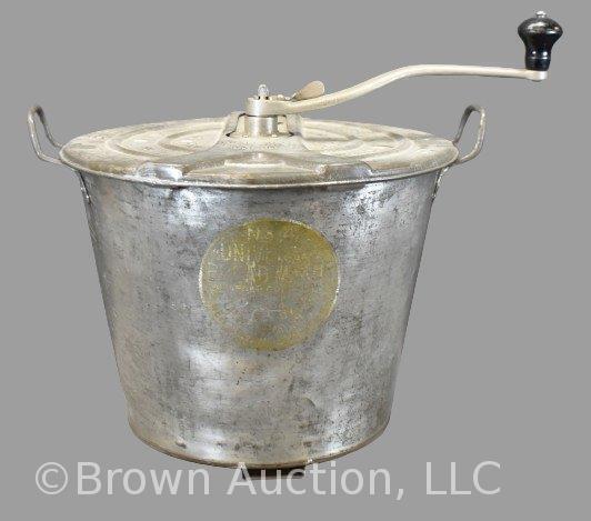 Vintage No. 4 Universal Bread Maker