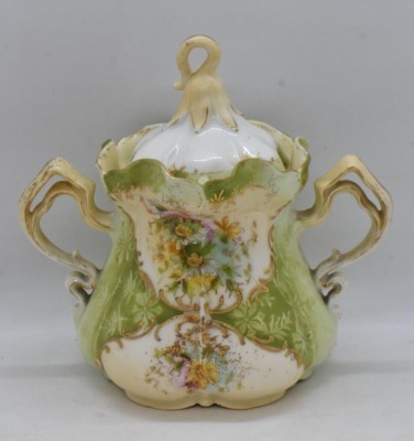 (3) Handpainted porcelain sugar bowls, different decorations and molds - 4