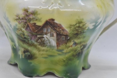 (3) Handpainted porcelain sugar bowls, different decorations and molds - 12