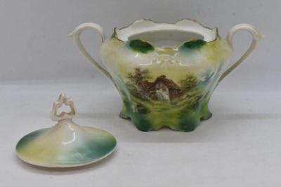 (3) Handpainted porcelain sugar bowls, different decorations and molds - 16