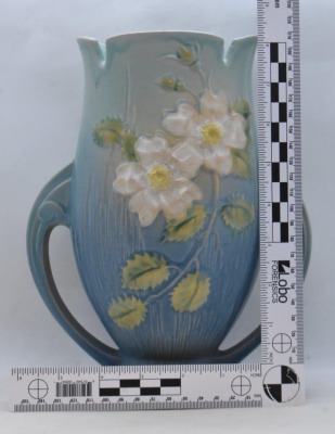 Roseville White Rose 986-9" vase, blue - 6