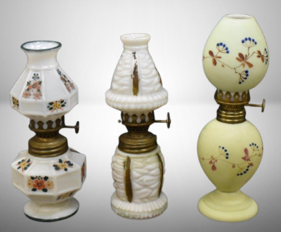 (3) Miniature oil lamps