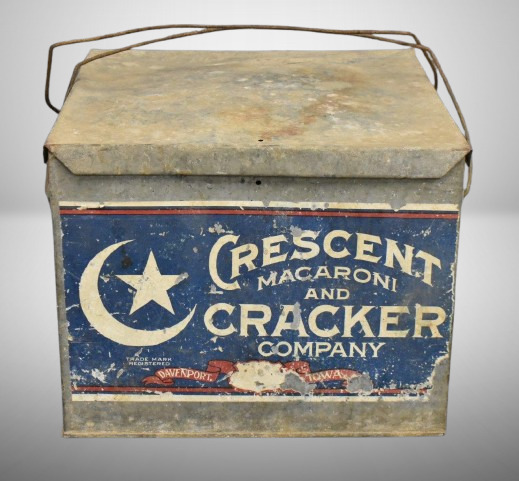 Vintage Crescent Macaroni and Cracker Co. tin picnic box