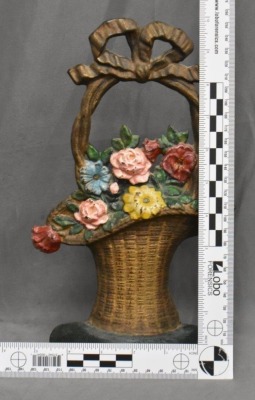 Mrkd. Hubley Cast Iron Basket of Flowers 11"h door stop - 8