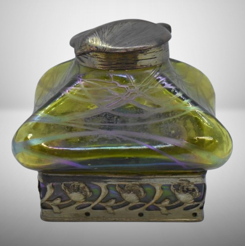 Art Nouveau inkwell w/ green iridescent glass and brass hinged cover, 4" sq. dia. x 4" tall