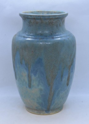 Roseville Carnellian II 314-9" vase, blue - 3