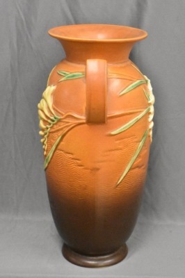 Roseville Freesia 128-15" vase, tangerine - 2