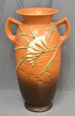 Roseville Freesia 128-15" vase, tangerine - 3