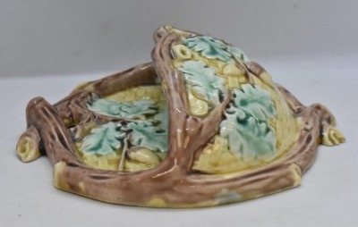 Griffen, Smith & Hill Majolica 6.25" oak pattern hanging soap dish - 6