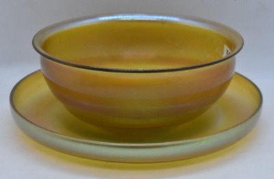 L.C. Tiffany gold Favrile finger bowl and underplate - 2