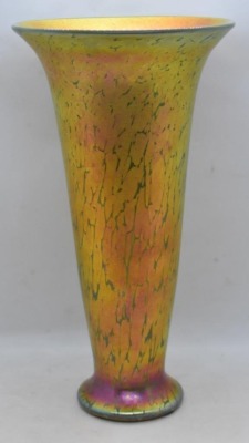 Lundberg Studios gold Favrile fluted trumped vase, 10" - 2