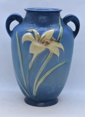 Roseville Zephyr Lily 134-8" vase, blue - 2